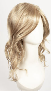 24B22 | Light Gold Blonde and Light Ash Blonde Blend 