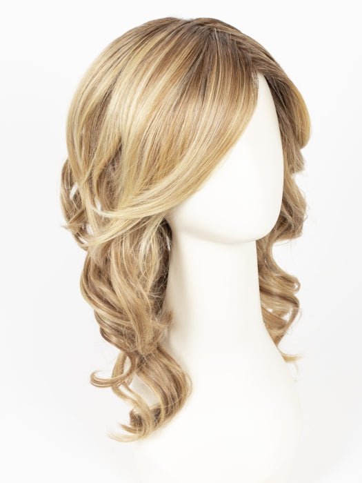 14/26S10  | Light Gold Blonde and Medium Red-Gold Blonde Blend, Shaded with Light Brown