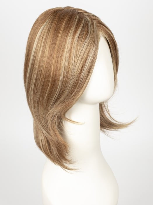 FS26/31 | Medium Red-Gold Brown and Light Gold Blonde Blend with Light Gold Blonde Bold Highlights