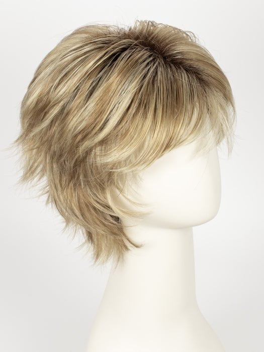 CREAMY TOFFEE R | Dark Blonde Evenly Blended with Light Platinum Blonde and Light Honey Blonde with Dark Brown roots