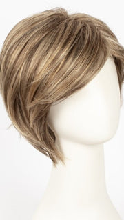 R18/24H | Ash Blonde/ Pale Golden Blonde Highlights