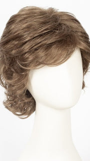 R10/14 | Medium Ash Brown Blended With Dark Blonde