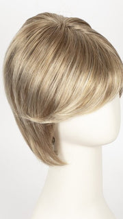 Color G19+ = Praline Mist: Medium blonde with pale highlighting on top