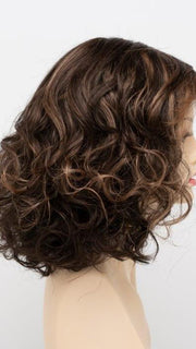 AMARETTO CREAM | Dark Brown roots with overall Medium Brown base with Honey Blonde highlights