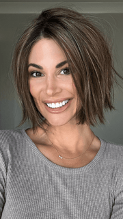 Katy C. @thewigeducator wearing KENNEDY by ESTETICA in color CKISSRT4 | Golden Brown with Copper Blonde Highlights and Dark Brown Roots