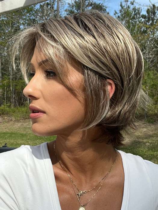 Jenna Fail @jenna_fail wearing FAME by ELLEN WILLE in shade SAND MULTI ROOTED | Lightest Brown and Medium Ash Blonde Blend with Light Brown Roots