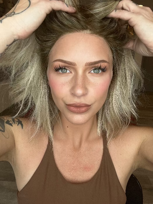 FS17/101S18 PALM SPRINGS BLONDE | Light Ash Blonde with Pure White Natural Violet Bold Highlights, Shaded with Dark Natural Ash Blonde