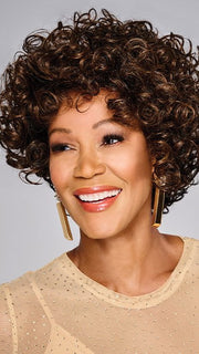 The extended lace front gives you a seamless hairline