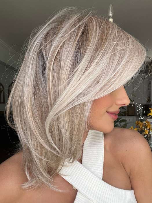 Jenna Fail @jenna_fail wearing LUNA by ELLEN WILLE in LIGHT-CHAMPAGNE-SHADED 101.23.20 | Lightest Neutral Blonde with Light Blonde and Silver White blend with light shaded roots