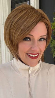 Marcie @wig.obsessed wearing MAXX by ESTETICA in color R30/28/26 | Medium Auburn/Light Auburn/Golden Blonde Blend
