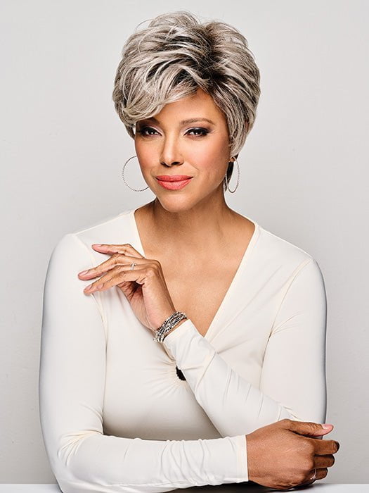 Model is wearing SIMONE in color MC119/23SS SWEET CREAM | Pale Blonde with Dark Roots