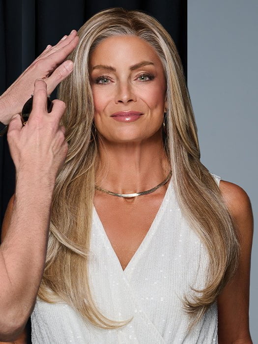 FEATURE LENGTH by Raquel Welch in RL1621SS SHADED SAND | Light Blonde shaded with Medium Brown
