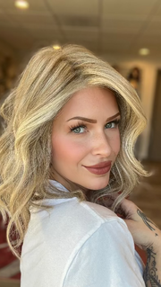 RL16/88 PALE GOLDEN HONEY | Dark Natural Blonde Evenly Blended with Pale Golden Blonde