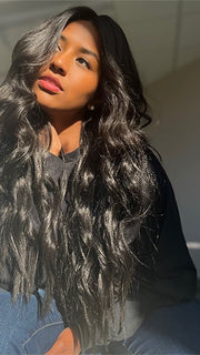 Sophia wearing THRILL SEEKER By HAIRDO in R2 | EBONY