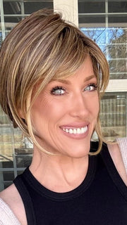 Kristyna Moore @kristynamoore wearing Flash Mono Part by Ellen Wille in color Bernstein Rooted | Lightest Brown and Light Golden Blonde with Light Honey Blonde Blend and Shaded Roots | styled with a clip 