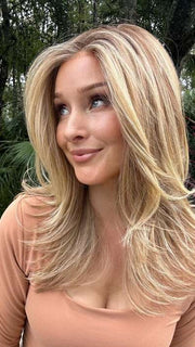 Heather @cjswigs wearing BEVERLY HILLS by BELLETRESS in color CARAMEL BLONDE R | Light Brown Rooted, with a blend of Light Gold Blonde, hint of Strawberry Blonde and Light Auburn with the balance of Cool, Light Blonde Highlights.