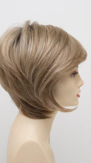 SPARKLING CHAMPAGNE | Medium Brown roots with overall Strawberry Blonde base and soft Golden Blonde highlights