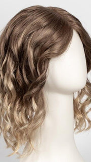 S14-26/88RO SUNSHINE | Cascading Ombre Shade | Medium Brunette Roots fade into Warm, Honey Blonde Hues at the Ends