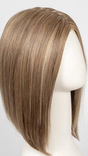 RL13/88 | Golden Pecan: Neutral Medium Blonde With Pale Honey Blonde Highlights