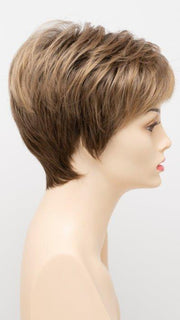 TOASTED SESAME |  Medium Brown roots with overall Warm Cinnamon base and Golden Blonde hightlights