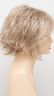 LIGHT BLONDE | 2 toned blend of Creamy Blonde with Champagne highlights