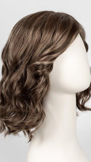 10RH16 ALMONDINE | Light Brown with 33% Light Natural Blonde Highlights