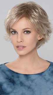 Ellen Wille | Hair Power | Date in Champagne Rooted