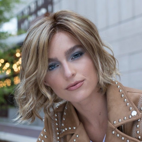 Lia II by Ellen in shade Light Bernstein Rooted