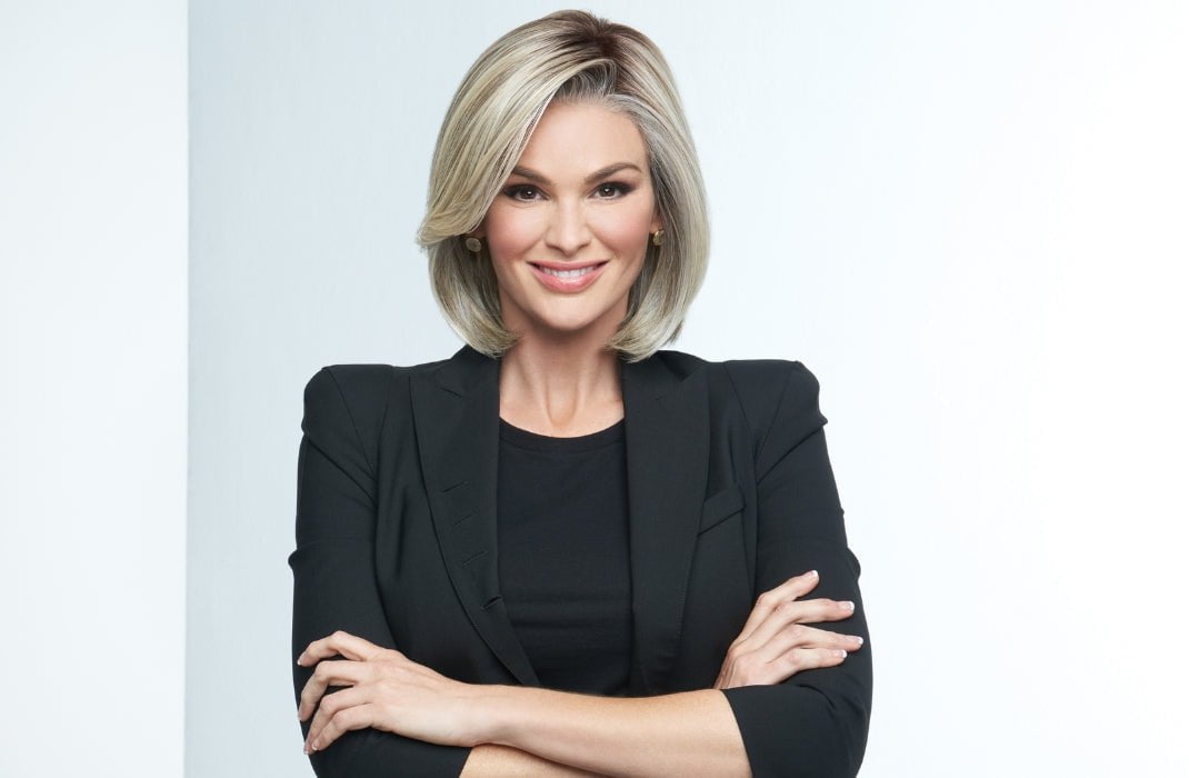 Zara Lite by Jon Renau in shade 22F16S8 Venice Blonde