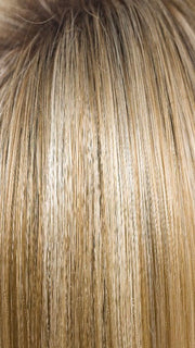 CREAMY TOFFEE R | Rooted Dark Blonde Evenly Blended with Light Platinum Blonde and Light Honey Blonde