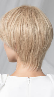 Model is wearing AWARD SMALL DELUXE by ELLEN WILLE in color PEARL BLONDE MIX 101.16.14 | Pearl Platinum with Medium Blonde and Medium Ash Blonde Blend