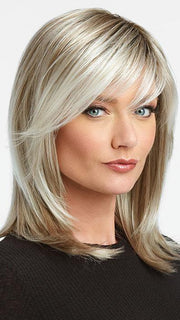 WATCH ME WOW by RAQUEL WELCH in SS23 Vanilla | Cool Platinum Blonde with Almost White Highlights and Dark Roots