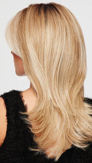 RL19/23SS SHADED BISCUIT | Light Ash Blonde Evenly Blended with Cool Platinum Blonde with Dark Roots