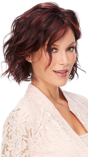 Short and elegant wavy wig, your sure to love!