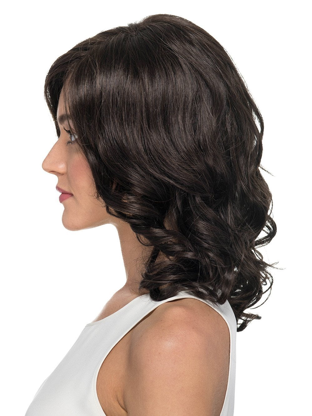 Shoulder Length Layered Cut with Loose Waves
