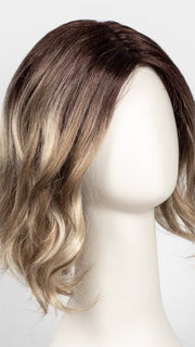 CREAMY-TOFFEE-R | Light Platinum Blonde blended with Light Honey Blonde and Dark Brown Roots