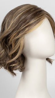 RL11/25 GOLDEN WALNUT | Medium Light Brown Evenly Blended with Medium Golden Blonde
