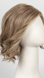 RL13/88 | Golden Pecan: Neutral Medium Blonde With Pale Honey Blonde Highlights