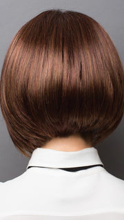 Modern bob with great thickness in fringe