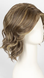 RL11/25 GOLDEN WALNUT | Medium Light Brown Evenly Blended with Medium Golden Blonde