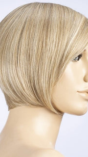 CHAMPAGNE ROOTED | Light Beige Blonde, Medium Honey Blonde, and Platinum Blonde blend with Dark Roots
