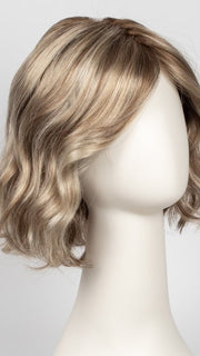 12FS12 MALIBU BLONDE | Light Gold Brown, Light Natural Gold Blonde, and Pale Natural Gold-Blonde Blend, Shaded with Light Gold Brown