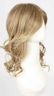 RL13/88 GOLDEN PECAN | Neutral Medium Blonde With Pale Honey Blonde Highlights
