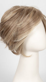 RL16/88 PALE GOLDEN HONEY | Dark Natural Blonde Evenly Blended with Pale Golden Blonde