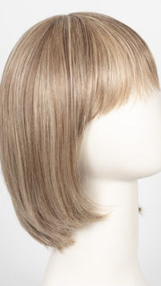 RL16/88 PALE GOLDEN HONEY | Dark Natural Blonde Evenly Blended with Pale Golden Blonde
