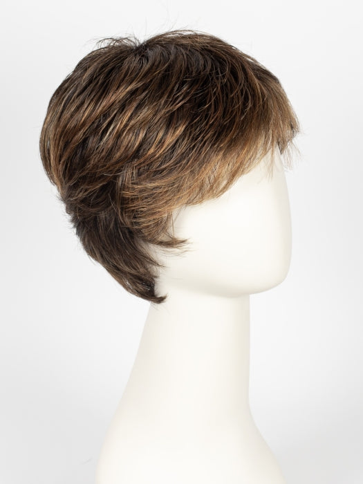 SS8/29 | HAZELNUT | Medium Brown With Ginger Red Highlights and Dark Brown Roots