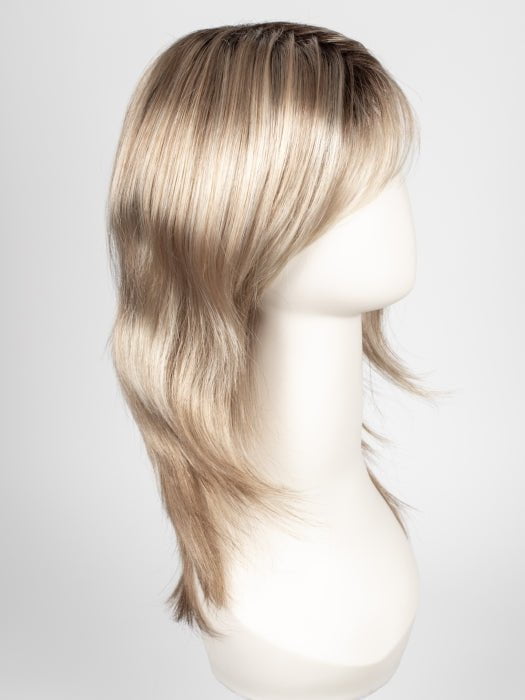 12FS8 | Light Gold Brown, Light Natural Gold Blonde and Pale Natural Gold-Blonde Blend, Shaded with Medium Brown