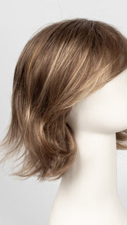 MOCHACCINO-R | Rooted Medium Warm Blonde with Chocolate Undertones and Creamy Blonde Highlights