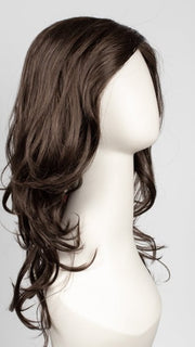 R6/10 | Chestnut Brown Blended With Medium Ash Brown