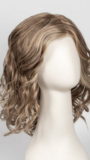GL15-26 BUTTERED TOAST | Medium Blonde with Light Blonde Highlight
